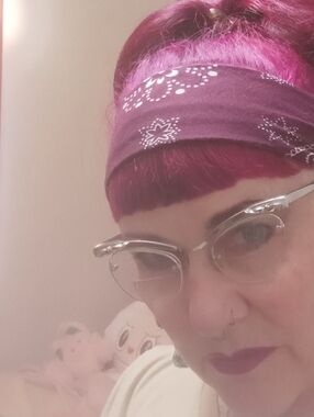 Meet your Posher, Cat